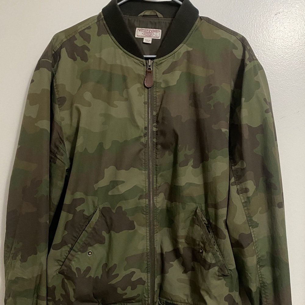 Wallace and Barnes from J.Crew camouflage jacket bomber style size large